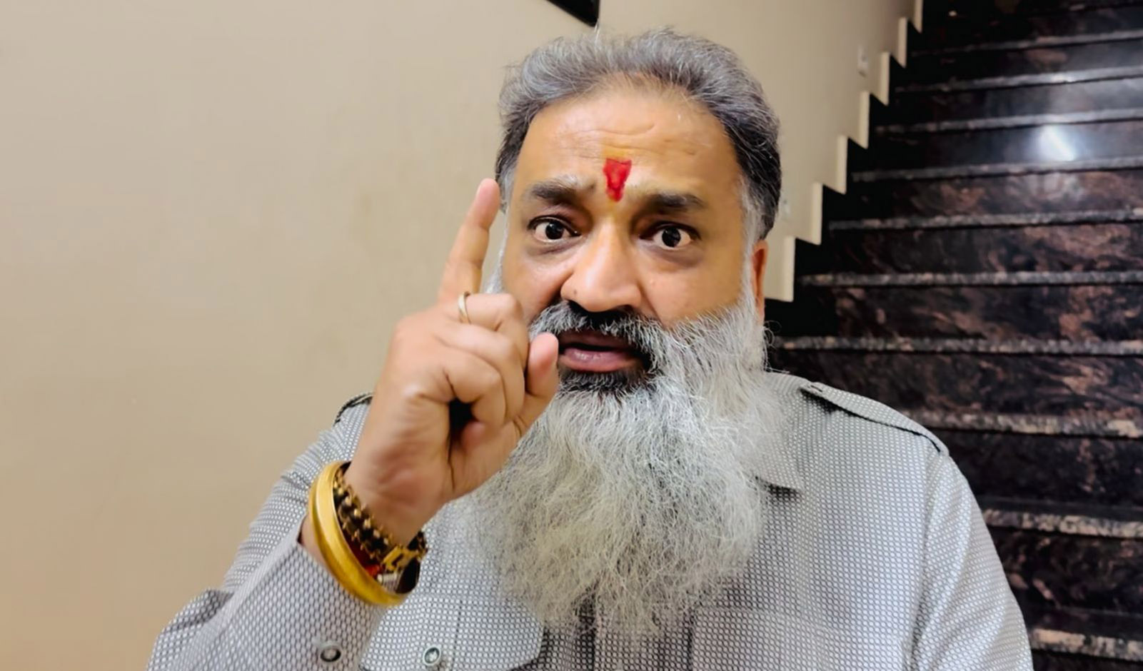 Before ceasefire talks, Veeresh Shandilya's clear demand: Pakistan should hand over the terrorists of Pahalgam massacre, dead or alive, to India.